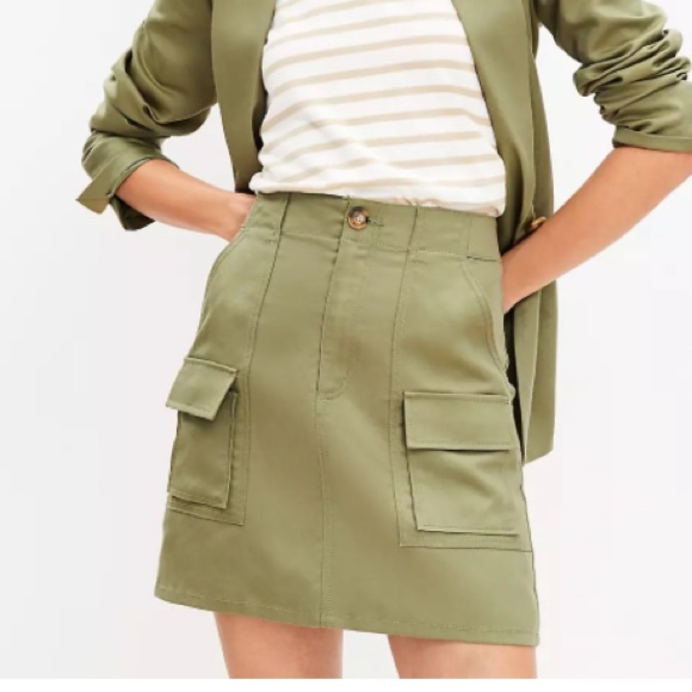 NWT Cargo Mini Skirt with Pockets by LOFT size 12P